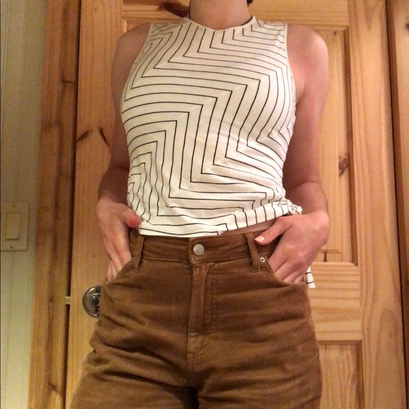 Geometric crop top - Picture 3 of 5